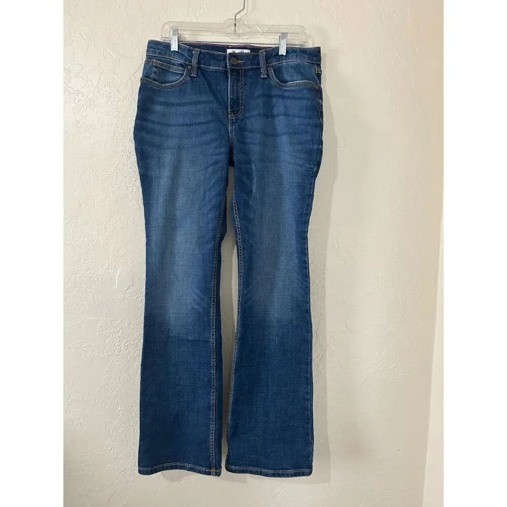 Wrangler Retro Boot Cut Mid-Rise Jeans- Sz. 9 x 32 EUC - Picture 2 of 6